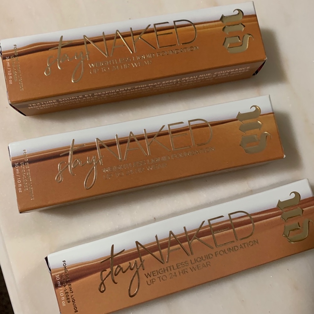 Urban Decay Stay Naked liquid Foundation